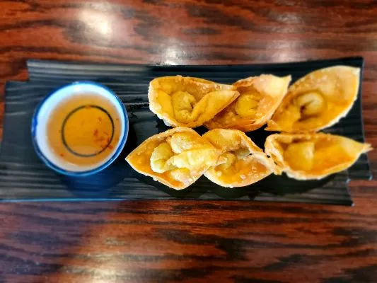 Crispy Wonton at Pin Toh Asian