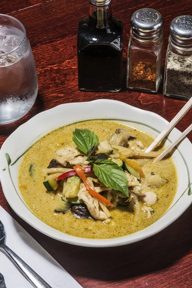Green Curry at Pin Toh Asian