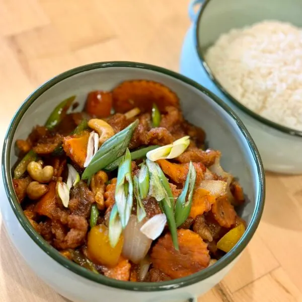 Pad Cashew Nuts at Pin Toh Asian