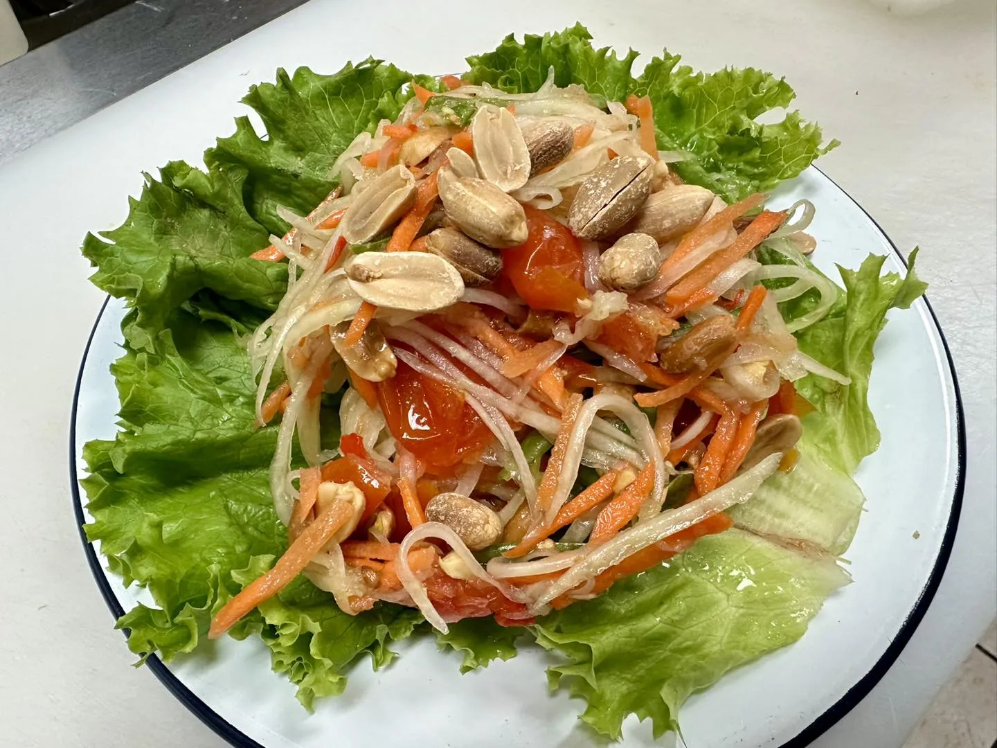Som Tam (Green Papaya Salad) at Pin Toh Asian
